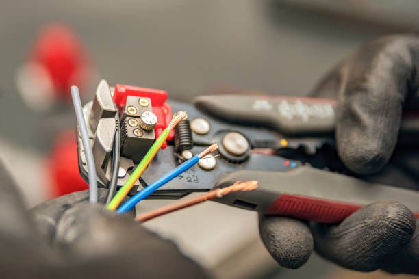 Best Affordable Electrician  in Lyndhurst, VA
